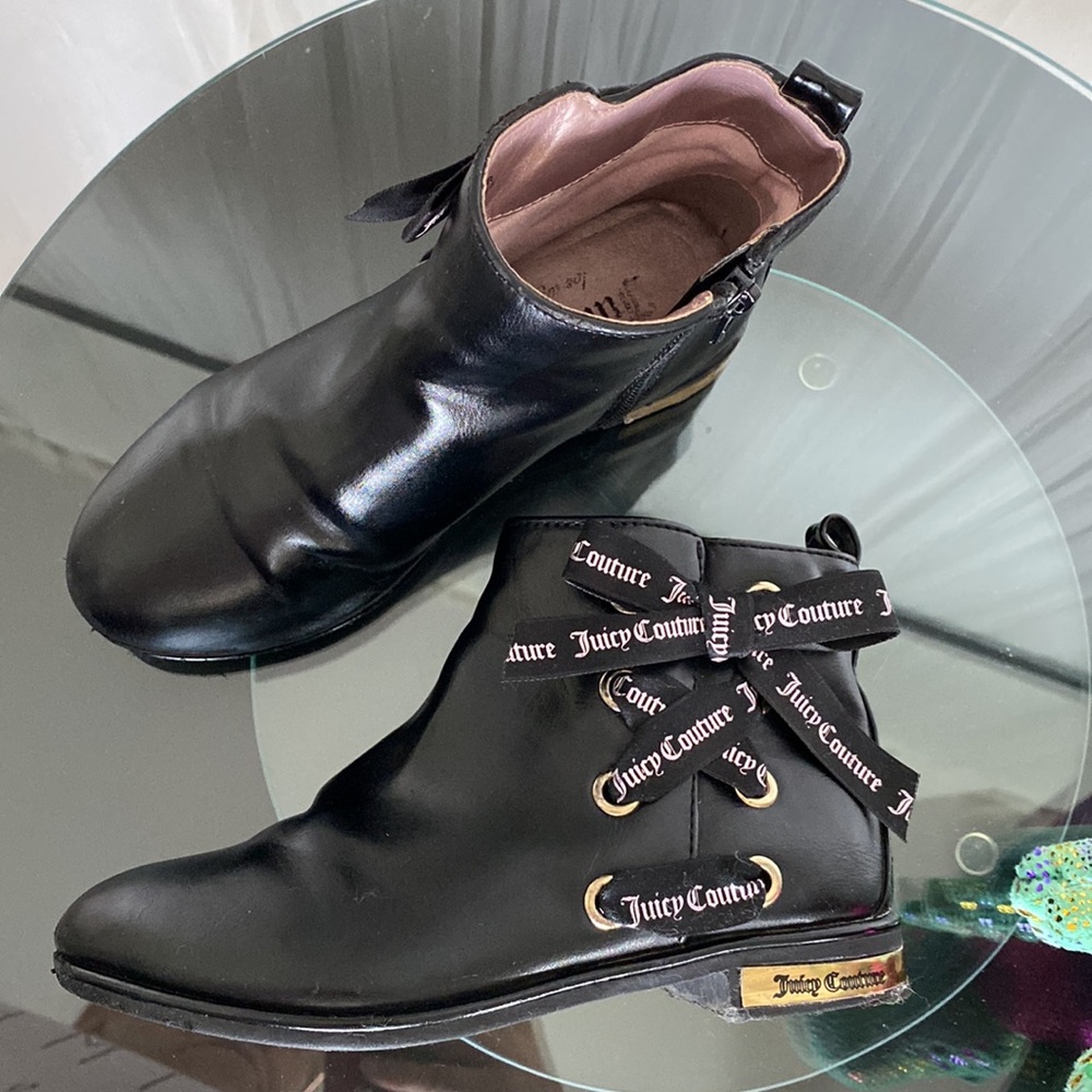 Juicy Couture “Hermosa” girls booties